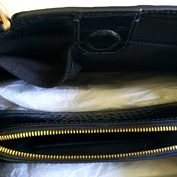 Emporio Armani St. Cocco Lucido Leather Shopping Tote - Picture 9 of 16